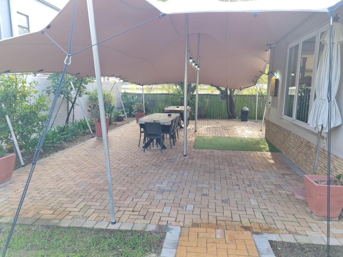 10 Windell Self Catering Accommodation Durbanville Exterior photo
